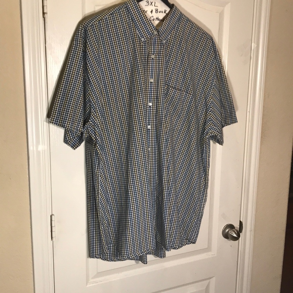 Beautiful Men’s Button-down Shirt